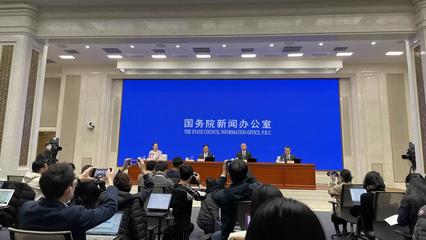 強(qiáng)化基礎(chǔ)性支撐，以智能裝備創(chuàng)新與AI基礎(chǔ)軟件共筑數(shù)字中國新基石